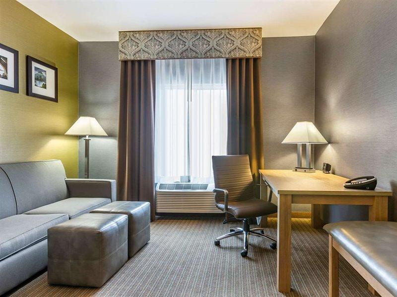 Comfort Suites Southgate-Detroit Zewnętrze zdjęcie