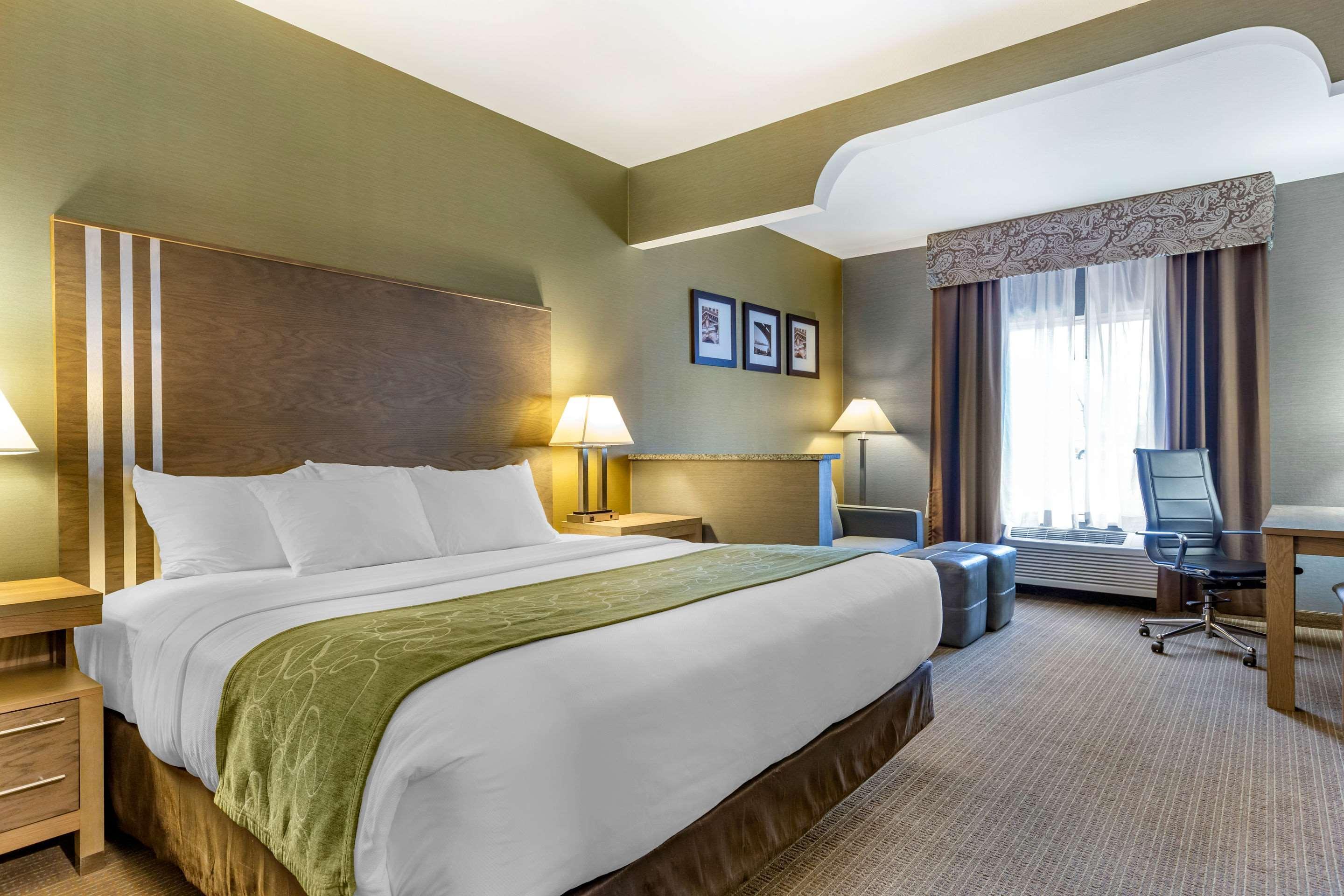 Comfort Suites Southgate-Detroit Zewnętrze zdjęcie