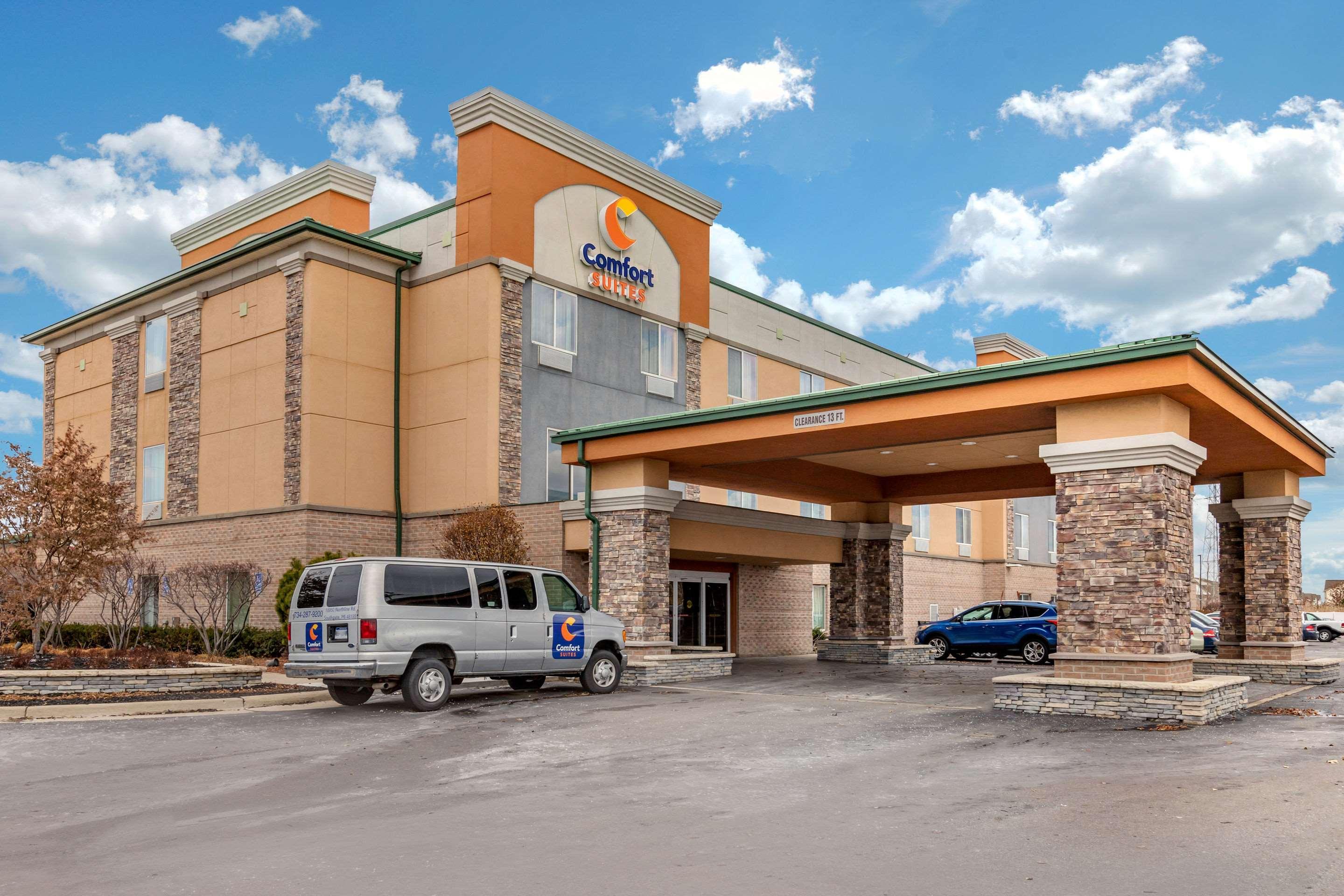 Comfort Suites Southgate-Detroit Zewnętrze zdjęcie