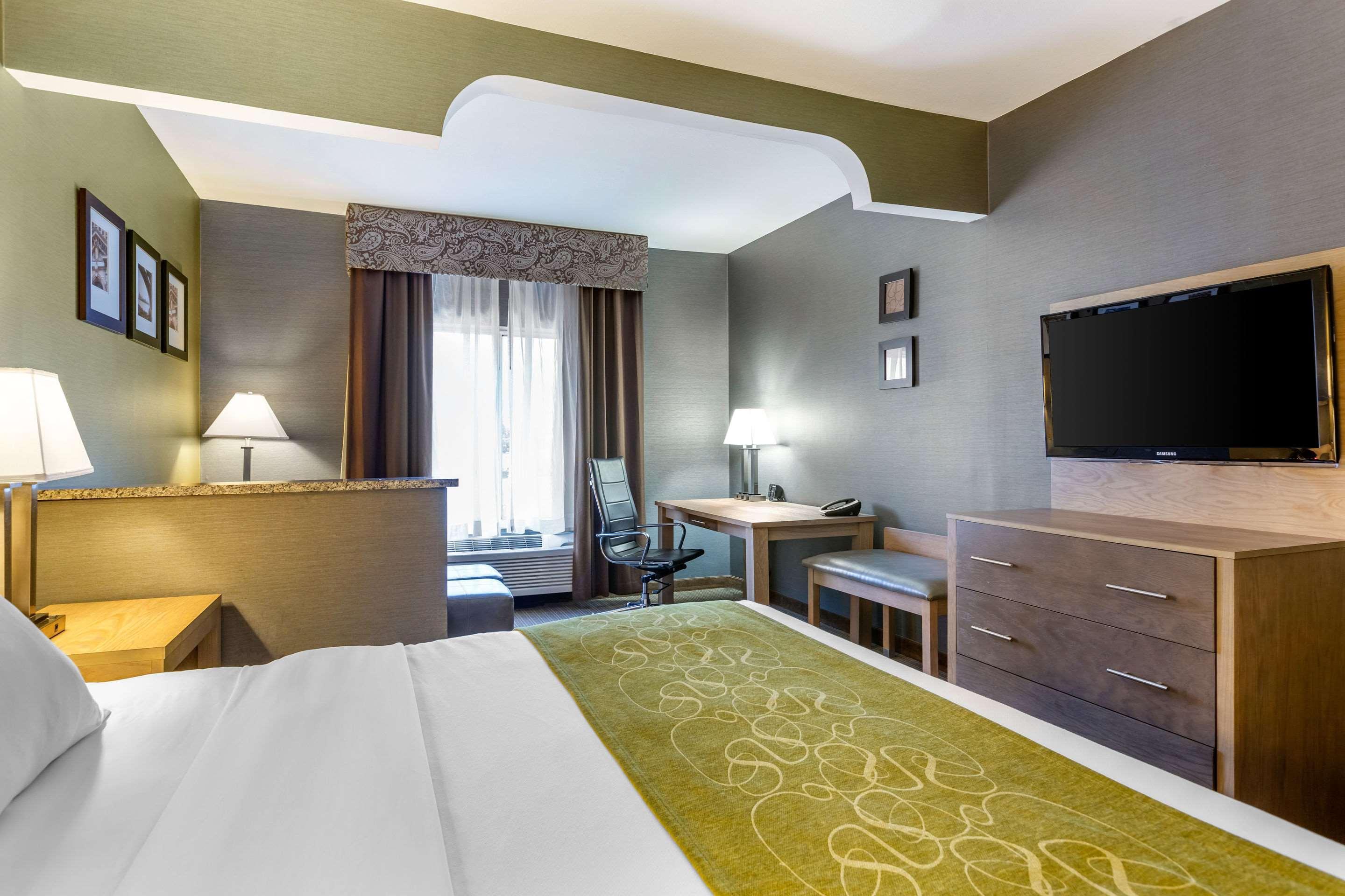 Comfort Suites Southgate-Detroit Zewnętrze zdjęcie