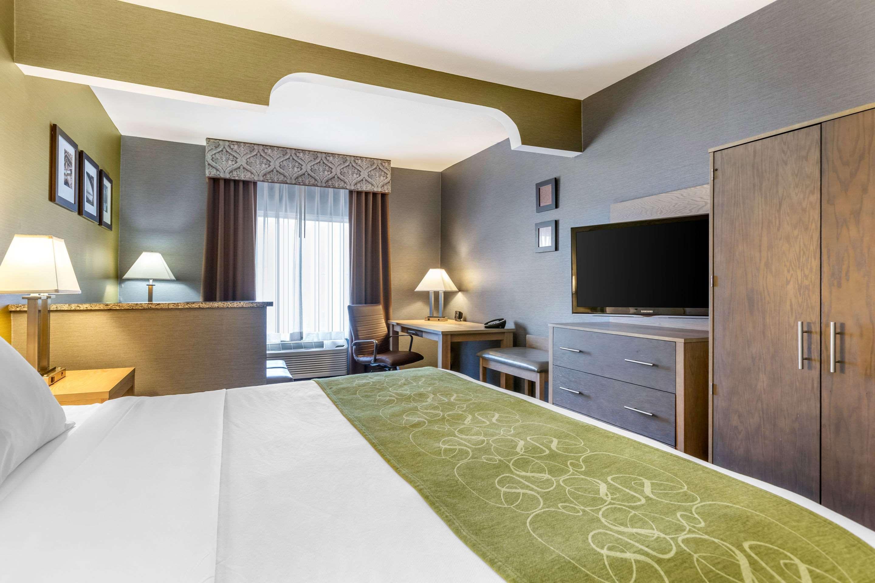 Comfort Suites Southgate-Detroit Zewnętrze zdjęcie