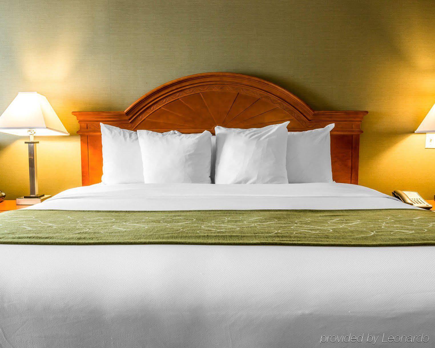 Comfort Suites Southgate-Detroit Zewnętrze zdjęcie